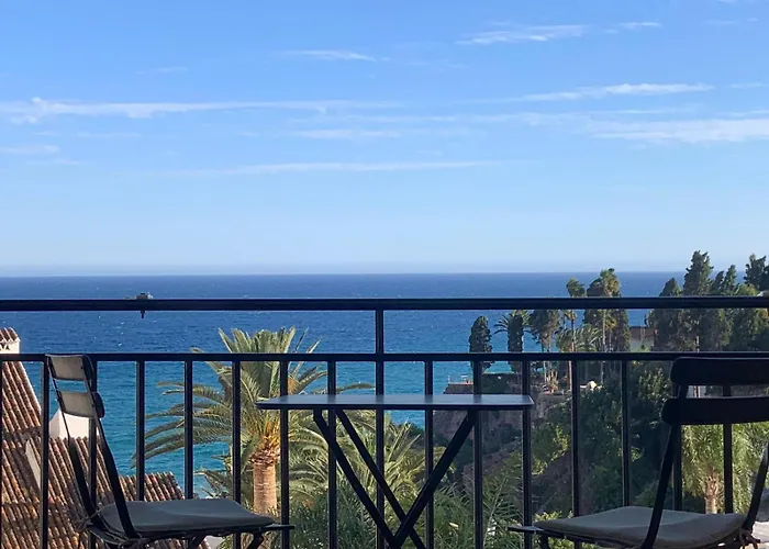 Luxury Sea View 2 Bedroom Apartment By Maison Jaken